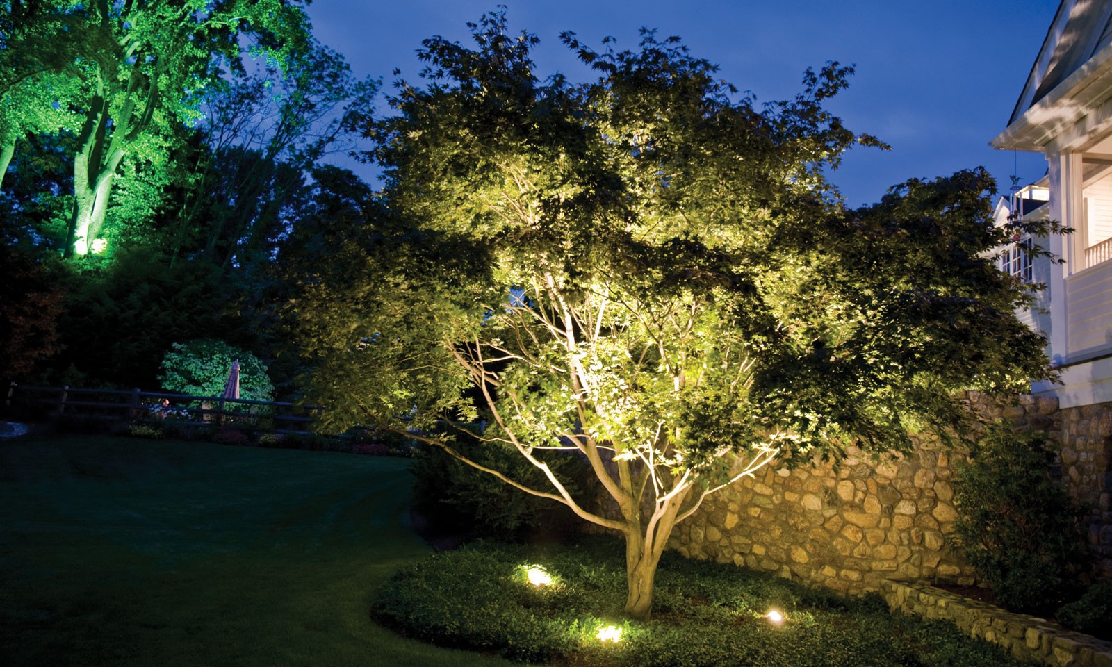 landscape-lighting-more-51-1600x960